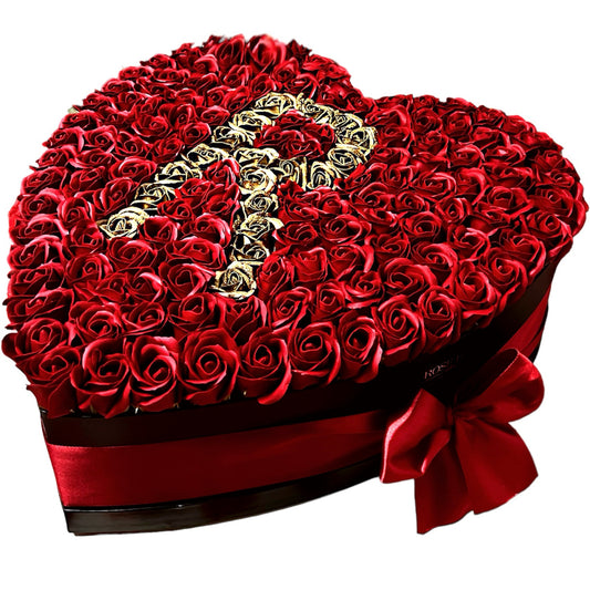 Cutie imensă cu trandafiri roșu&auriu personalizată
