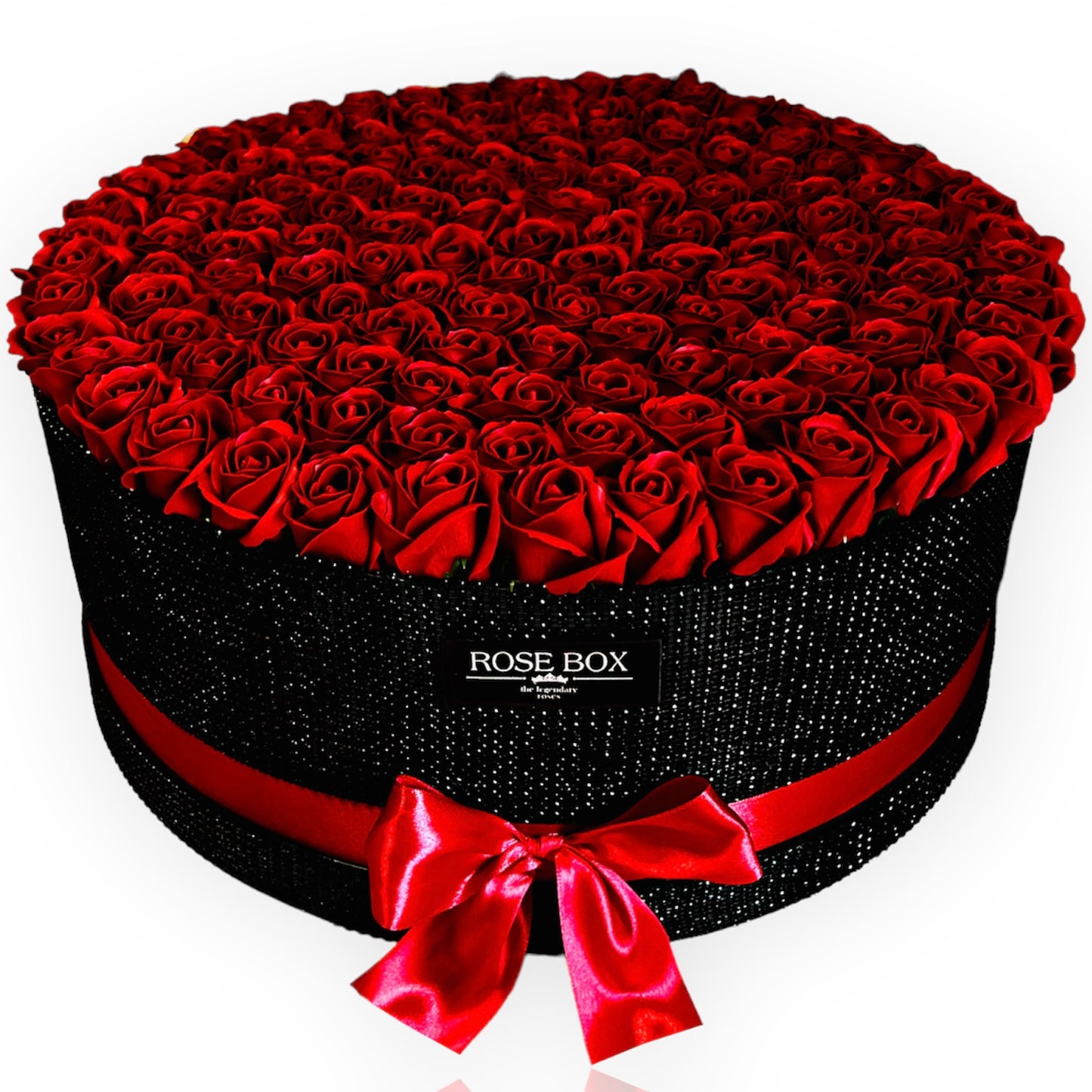 Cutie imensă cu cristale negre și 151 trandafiri roșii